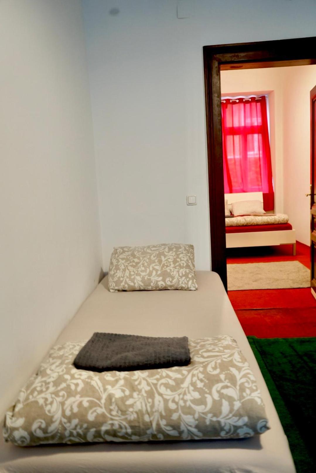 Volkstheater Apartment. Vienna Exterior photo