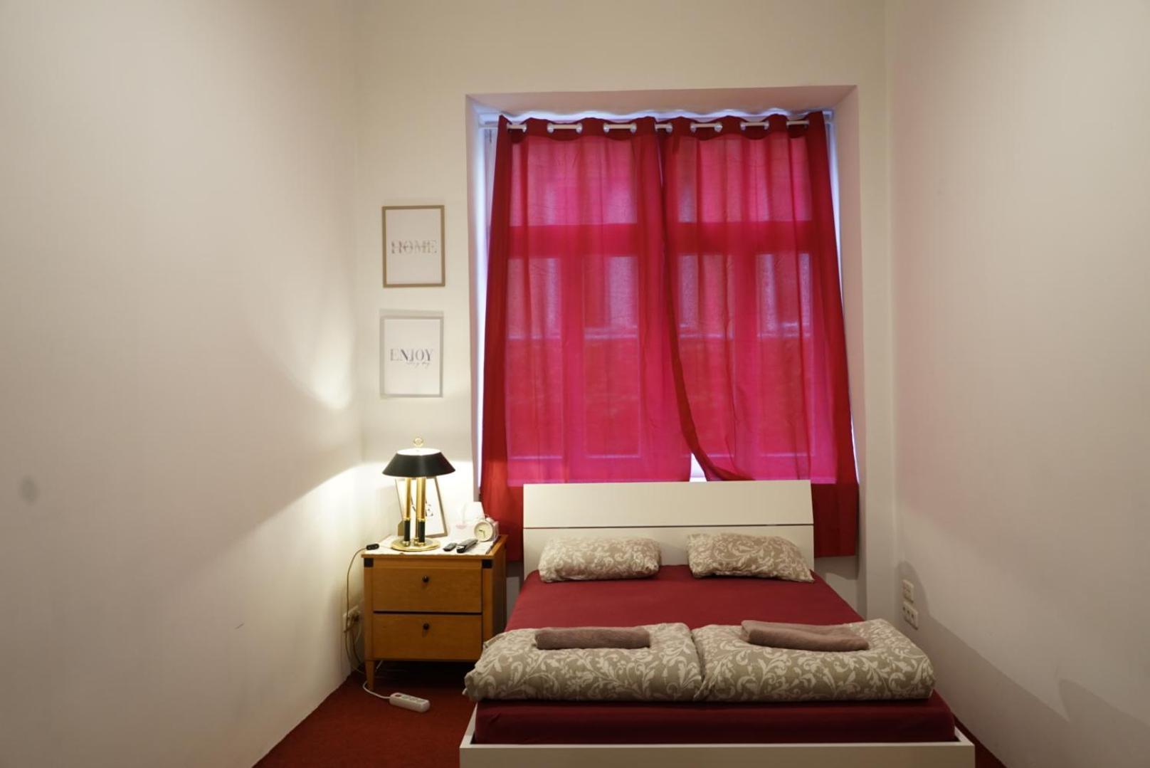 Volkstheater Apartment. Vienna Exterior photo