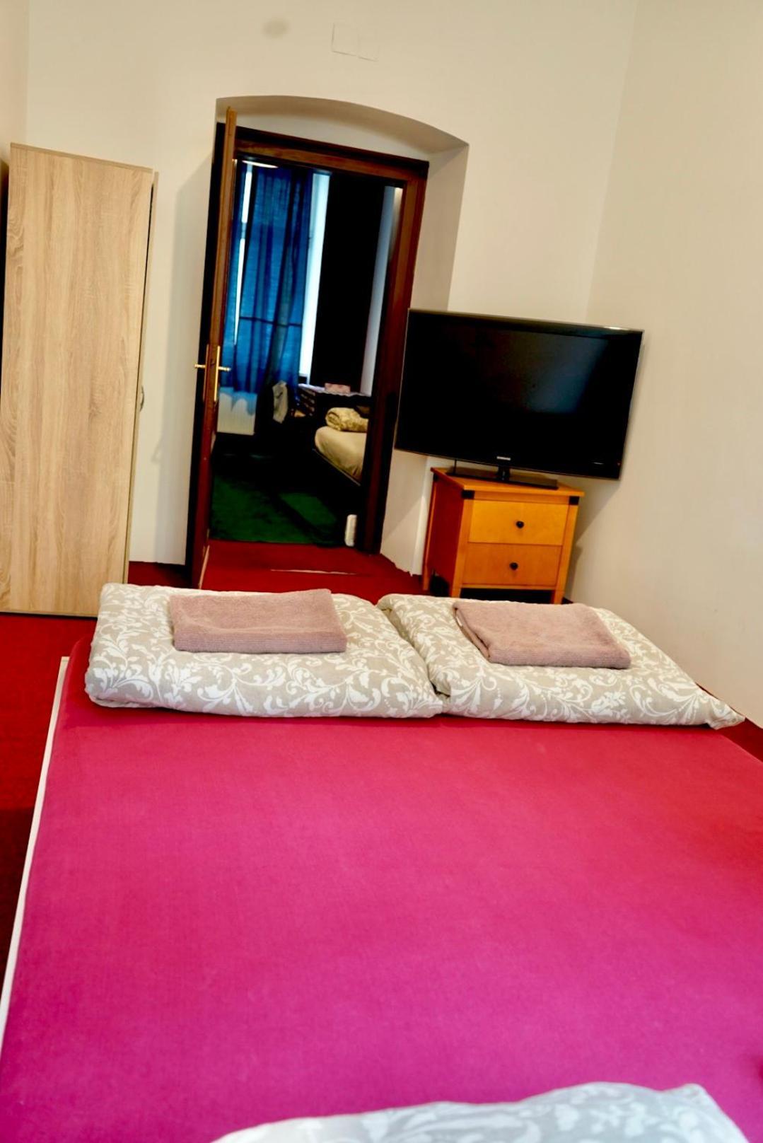 Volkstheater Apartment. Vienna Exterior photo